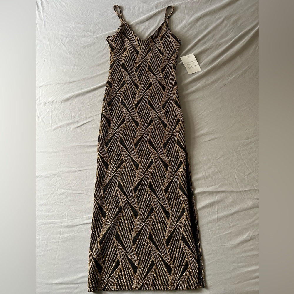 Black & Gold Glitter Abstract Design Midaxi Dress from Vesper 247. New With Tags